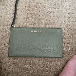 Michael Kors Olive Green Pebbled Leather Wristlet EUC